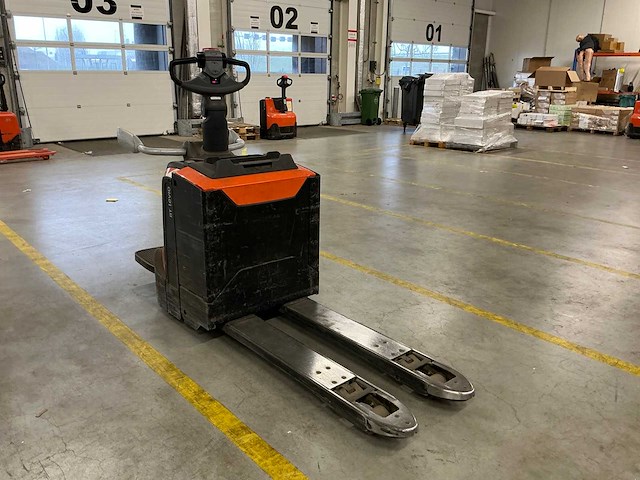 2023 toyota lpe200 meerijpallettruck - afbeelding 7 van  13