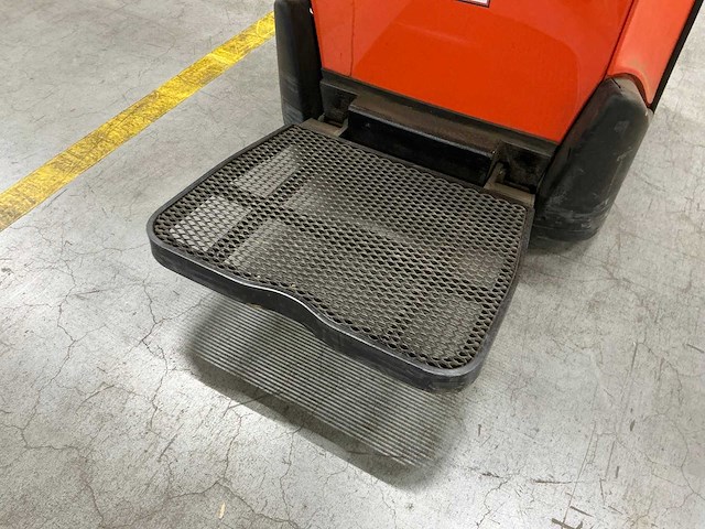 2023 toyota lpe200 meerijpallettruck - afbeelding 2 van  14