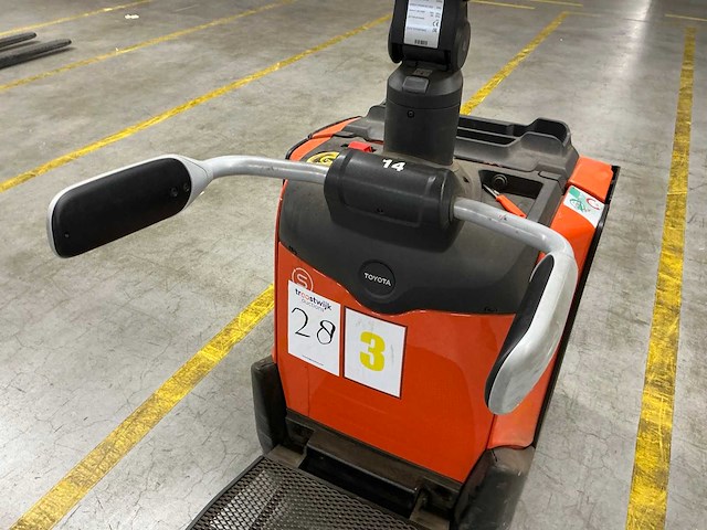2023 toyota lpe200 meerijpallettruck - afbeelding 3 van  14