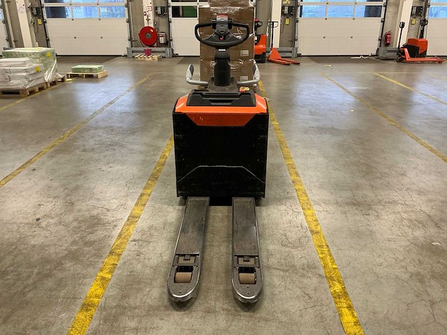 2023 toyota lpe200 meerijpallettruck - afbeelding 7 van  14