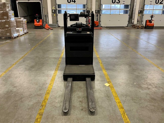 2023 toyota ose100w man-up truck - afbeelding 11 van  17