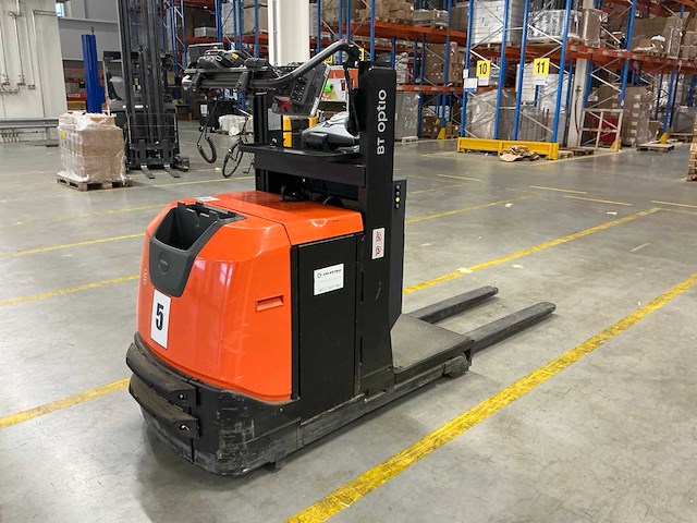 2023 toyota ose100w man-up truck - afbeelding 13 van  17