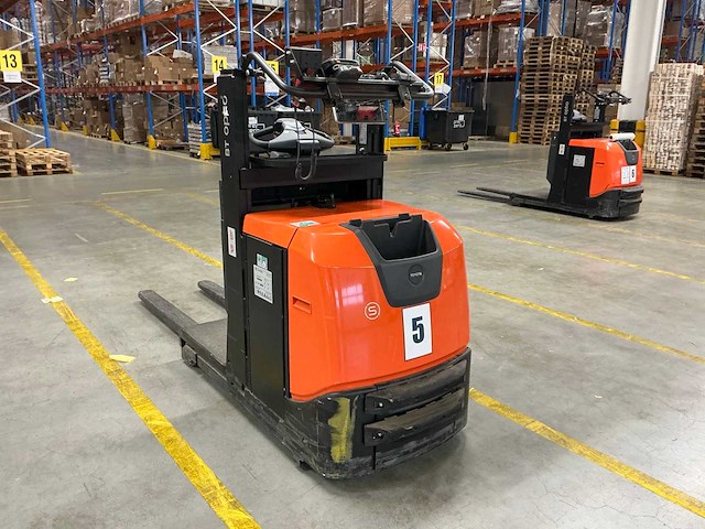 2023 toyota ose100w man-up truck - afbeelding 15 van  17