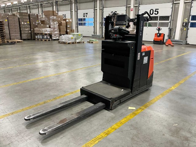 2023 toyota ose100w man-up truck - afbeelding 1 van  18