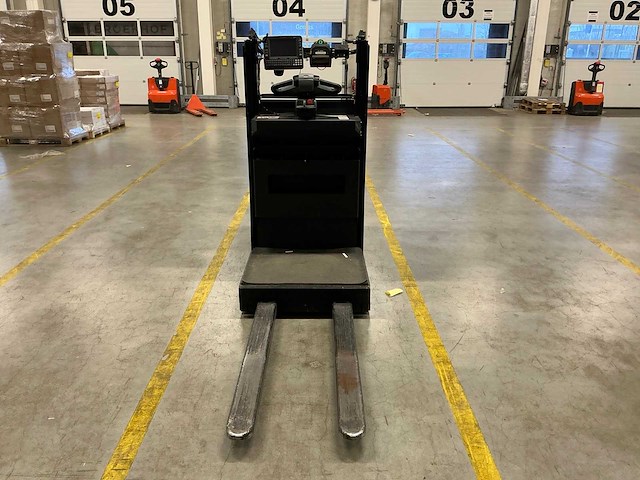 2023 toyota ose100w man-up truck - afbeelding 12 van  18