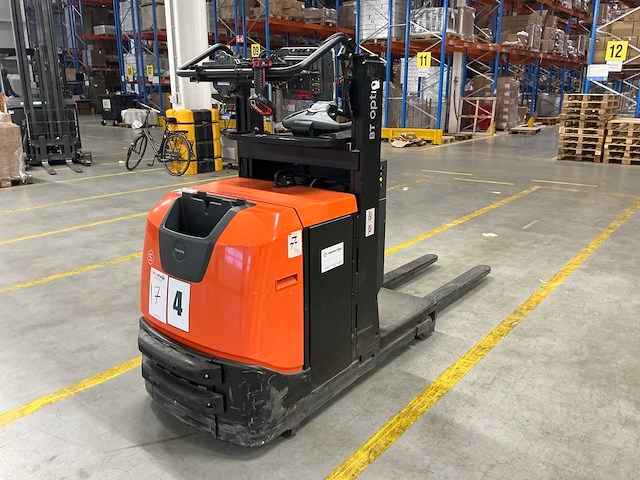 2023 toyota ose100w man-up truck - afbeelding 14 van  18