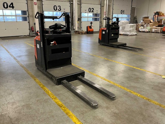 2023 toyota ose100w man-up truck - afbeelding 9 van  14