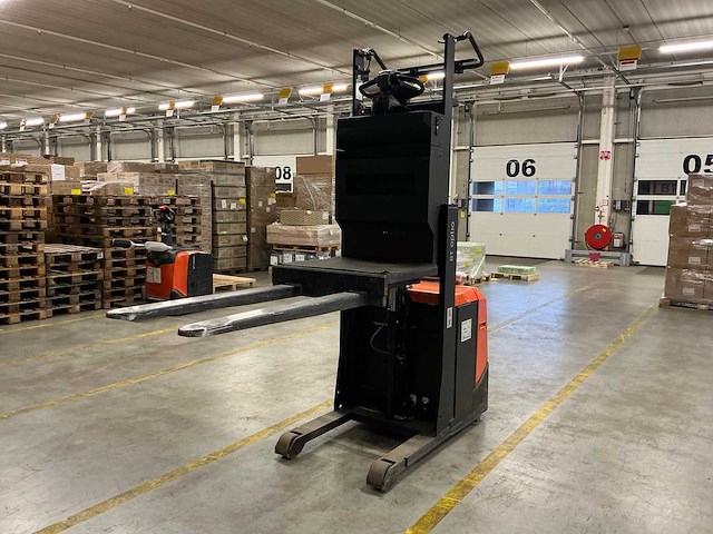 2023 toyota ose100w man-up truck - afbeelding 9 van  16