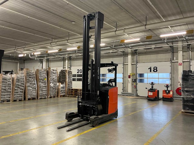 2023 toyota rfe160h reach truck - afbeelding 1 van  25