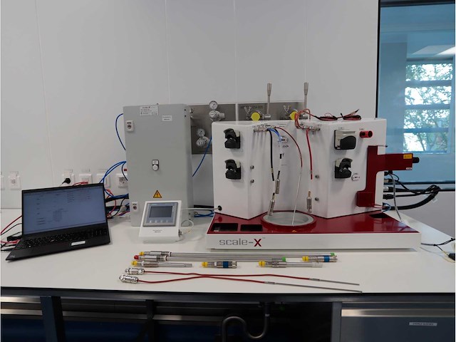 2023 univercells technologies scale-x carbo bioreactorsysteem - afbeelding 1 van  8