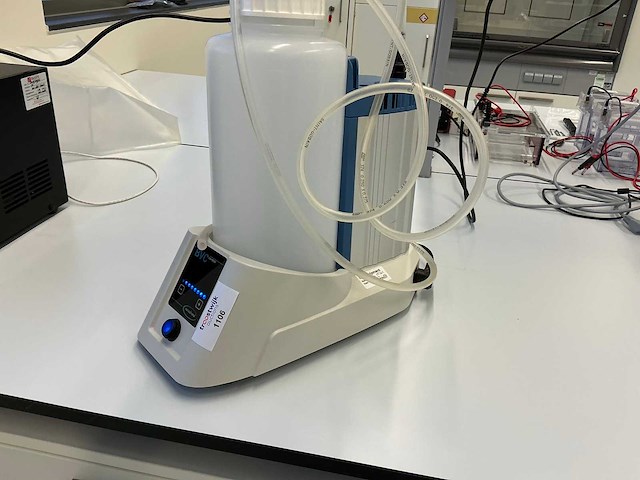 2023 vacuubrand bvc besturingssysteem voor vloeistofaspiratie - afbeelding 1 van  5