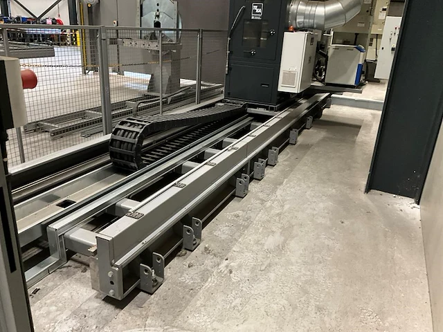 2023 valk welding duo panasonic track-yx-rl-fh lasrobot opstelling - afbeelding 14 van  40
