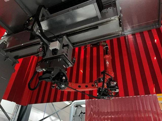 2023 valk welding duo panasonic track-yx-rl-fh lasrobot opstelling - afbeelding 40 van  40