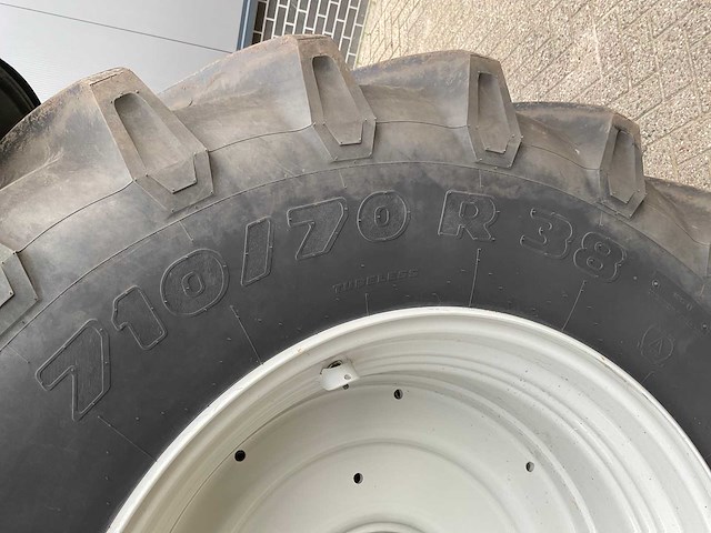 2023 valtra t175e active vierwielaangedreven landbouwtractor - afbeelding 5 van  19