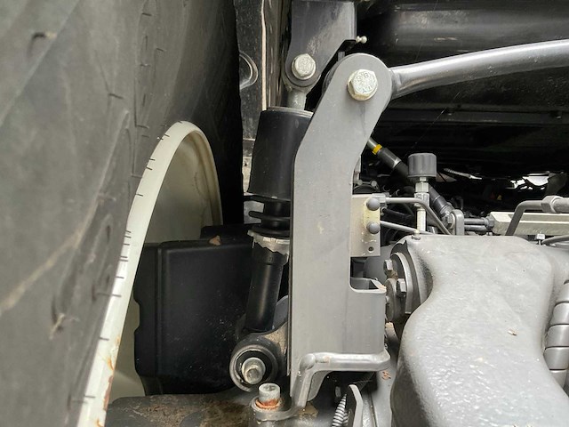 2023 valtra t175e active vierwielaangedreven landbouwtractor - afbeelding 8 van  19