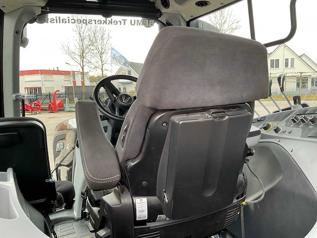 2023 valtra t175e active vierwielaangedreven landbouwtractor - afbeelding 12 van  19