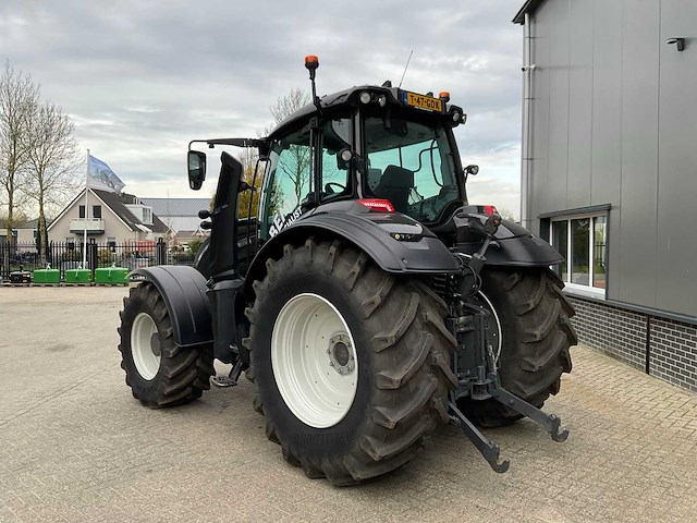 2023 valtra t175e active vierwielaangedreven landbouwtractor - afbeelding 18 van  19