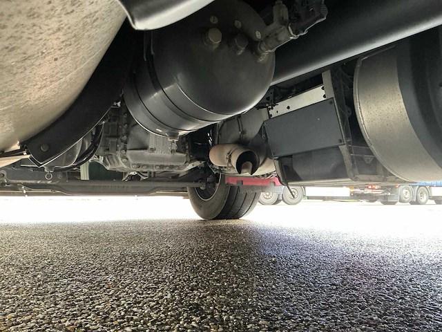 2023 volvo fh vrachtwagen met huifopbouw(c) - afbeelding 9 van  49