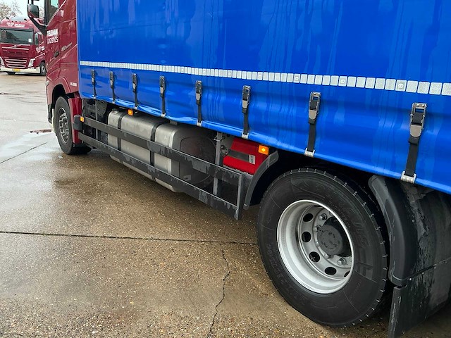 2023 volvo fh vrachtwagen met huifopbouw(c) - afbeelding 13 van  49
