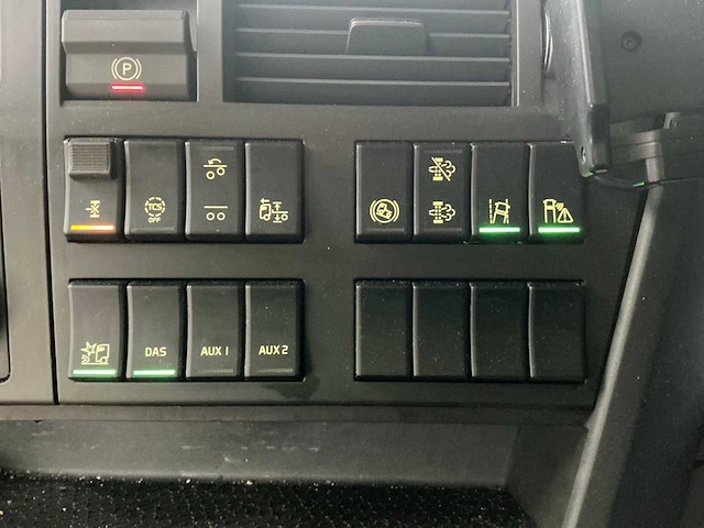 2023 volvo fh vrachtwagen met huifopbouw(c) - afbeelding 36 van  49