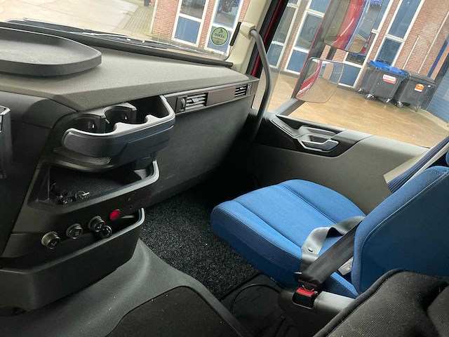 2023 volvo fh vrachtwagen met huifopbouw(c) - afbeelding 37 van  49