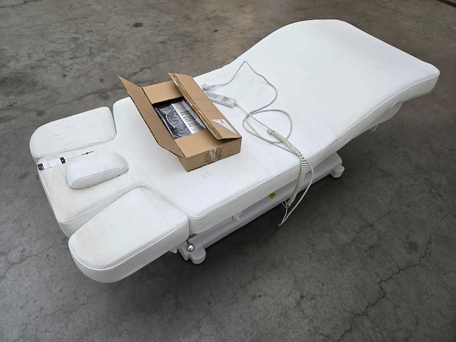 2023 weelko jldq-19m massagetafel - afbeelding 4 van  10