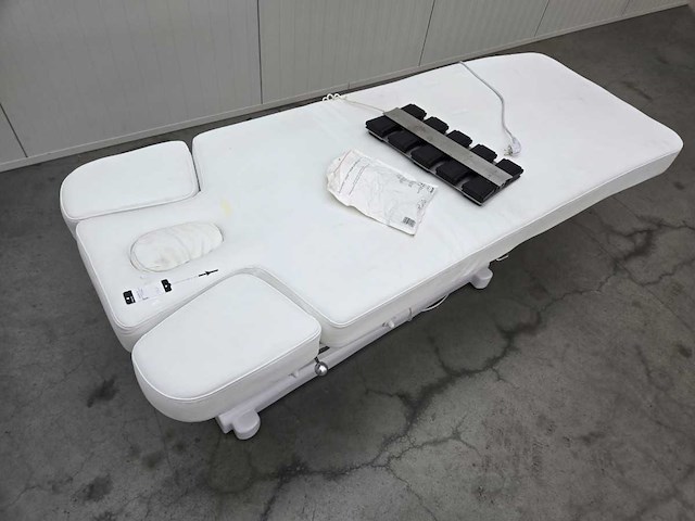 2023 weelko jldq-19m massagetafel - afbeelding 3 van  9