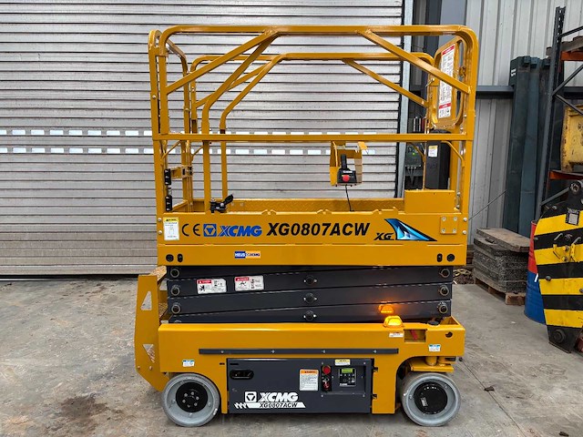 2023 xcmg xg0807acw schaarhoogwerker - afbeelding 1 van  8