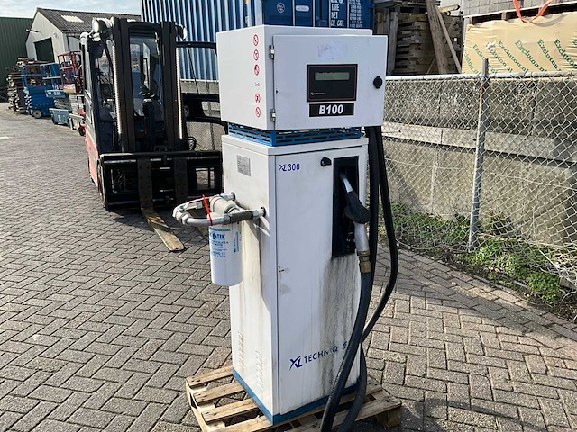 2023 xl techniques xl 300 tankstation pompunit - afbeelding 1 van  7