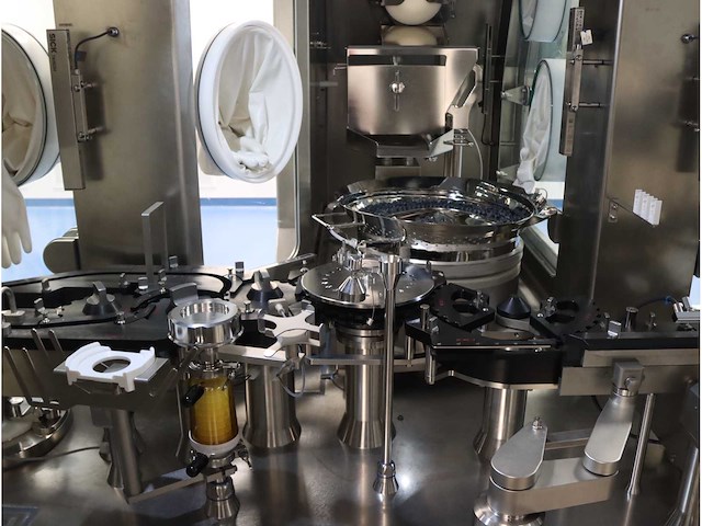 2024 - syntegon - high speed vial filling and capping line - afbeelding 28 van  88