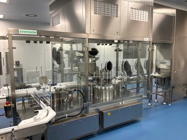 2024 - syntegon - high speed vial filling and capping line - afbeelding 32 van  88