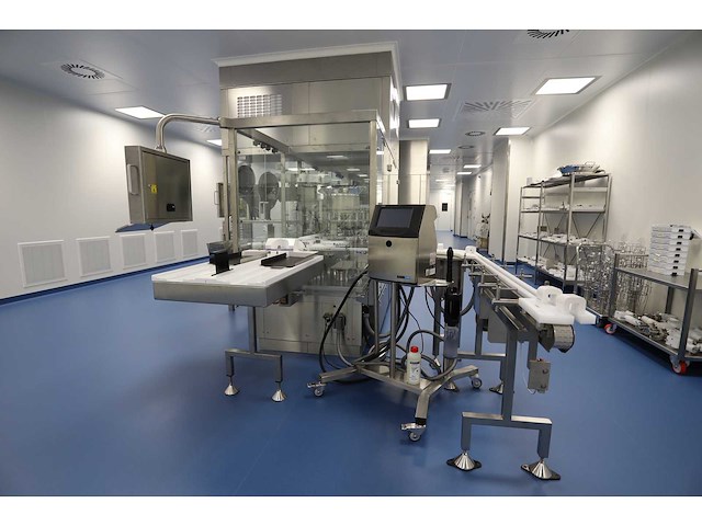2024 - syntegon - high speed vial filling and capping line - afbeelding 47 van  88