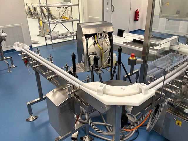 2024 - syntegon - high speed vial filling and capping line - afbeelding 50 van  88