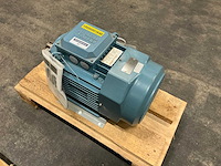 2024 abb m2bp 132 smc 4 elektromotor - afbeelding 1 van  4