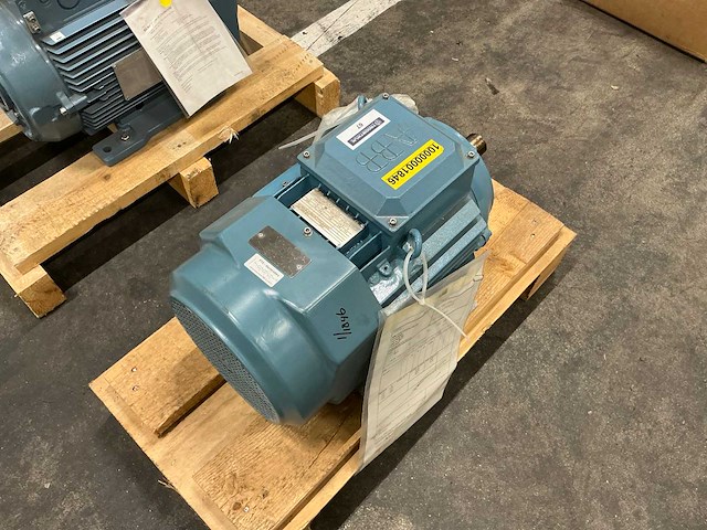 2024 abb m2bp 132 smc 4 elektromotor - afbeelding 2 van  4