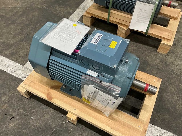 2024 abb m3bp 160mla elektromotor - afbeelding 2 van  4