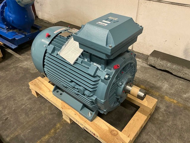 2024 abb m3bp 280smc 4 elektromotor - afbeelding 3 van  4