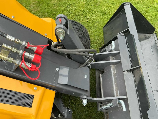 2024 agt industrial hr230 mini shovel - afbeelding 12 van  14