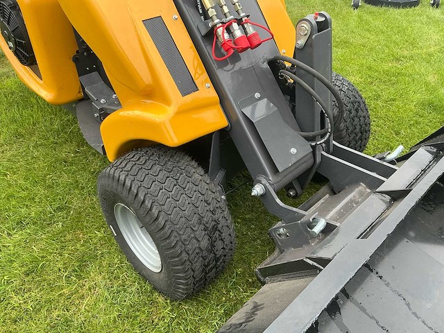 2024 agt industrial hr230 mini shovel - afbeelding 13 van  14