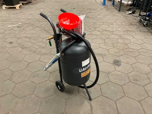 2024 airpro sk10b straalcabine - afbeelding 1 van  5