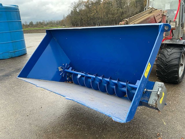 2024 ap vdce 2250 vzu fb voerdoseercontainer - afbeelding 1 van  13