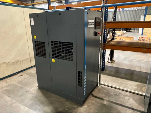 2024 atlas copco ga11vsds ff schroefcompressor met ingebouwde luchtdroger - afbeelding 10 van  17
