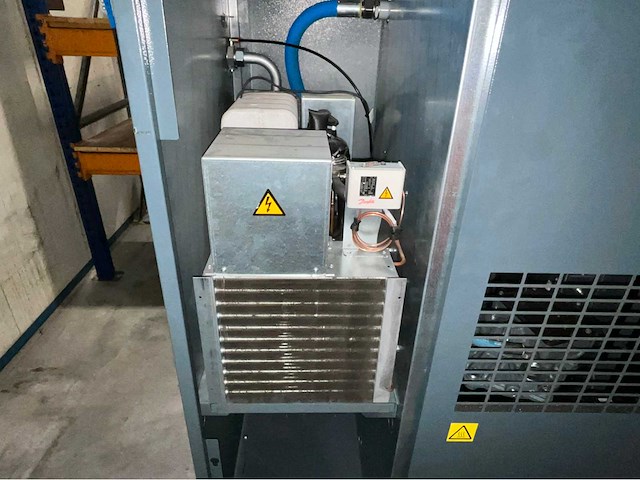 2024 atlas copco ga11vsds ff schroefcompressor met ingebouwde luchtdroger - afbeelding 16 van  17