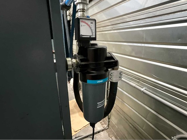 2024 atlas copco ga11vsds ff schroefcompressor met ingebouwde luchtdroger - afbeelding 4 van  16