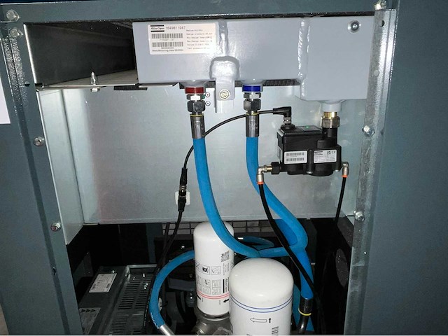 2024 atlas copco ga11vsds ff schroefcompressor met ingebouwde luchtdroger - afbeelding 13 van  16