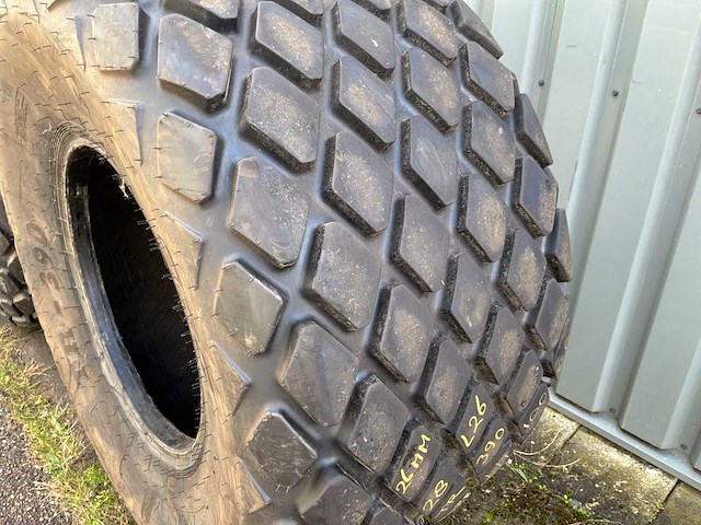 2024 bkt tr-390 set a 2 stuks band - afbeelding 8 van  10
