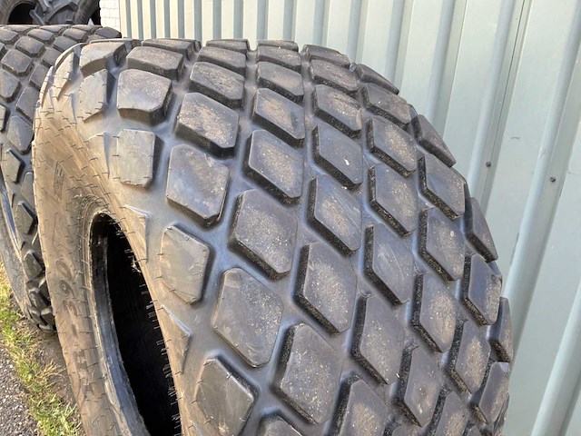 2024 bkt tr-390 set a 2 stuks band - afbeelding 9 van  10