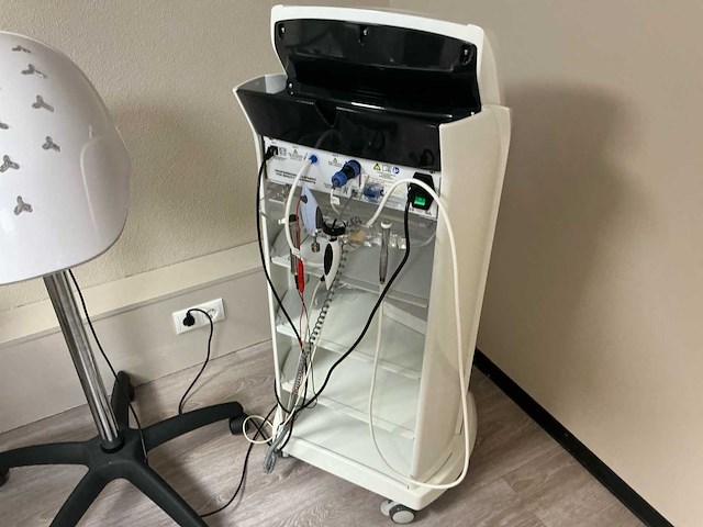 2024 body sculpting sanislim chrome light face mask / lichttherapie - afbeelding 10 van  12