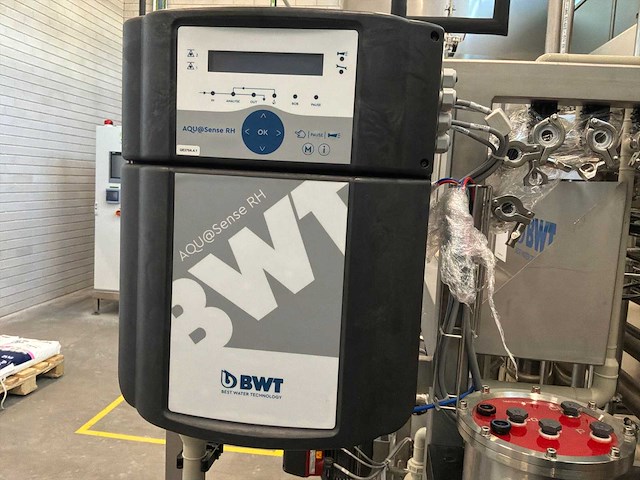 2024 bwt osmotron pro 1600 pw-2s ultra pure farmaceutisch watersysteem - afbeelding 8 van  15