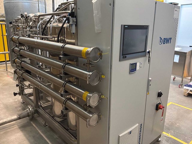 2024 bwt osmotron pro 1600 pw-2s ultra pure farmaceutisch watersysteem - afbeelding 15 van  20